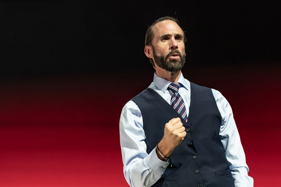 Photos: First Look at West End Transfer of the National Theatre's DEAR ENGLAND Image