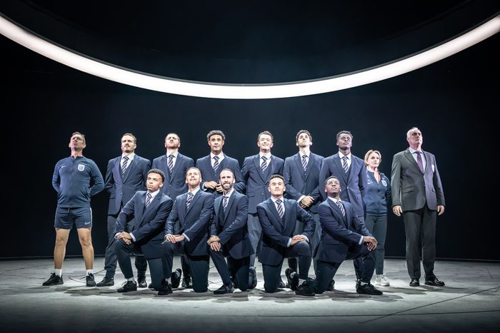 Photos: First Look at West End Transfer of the National Theatre's DEAR ENGLAND — photo 10 of 17