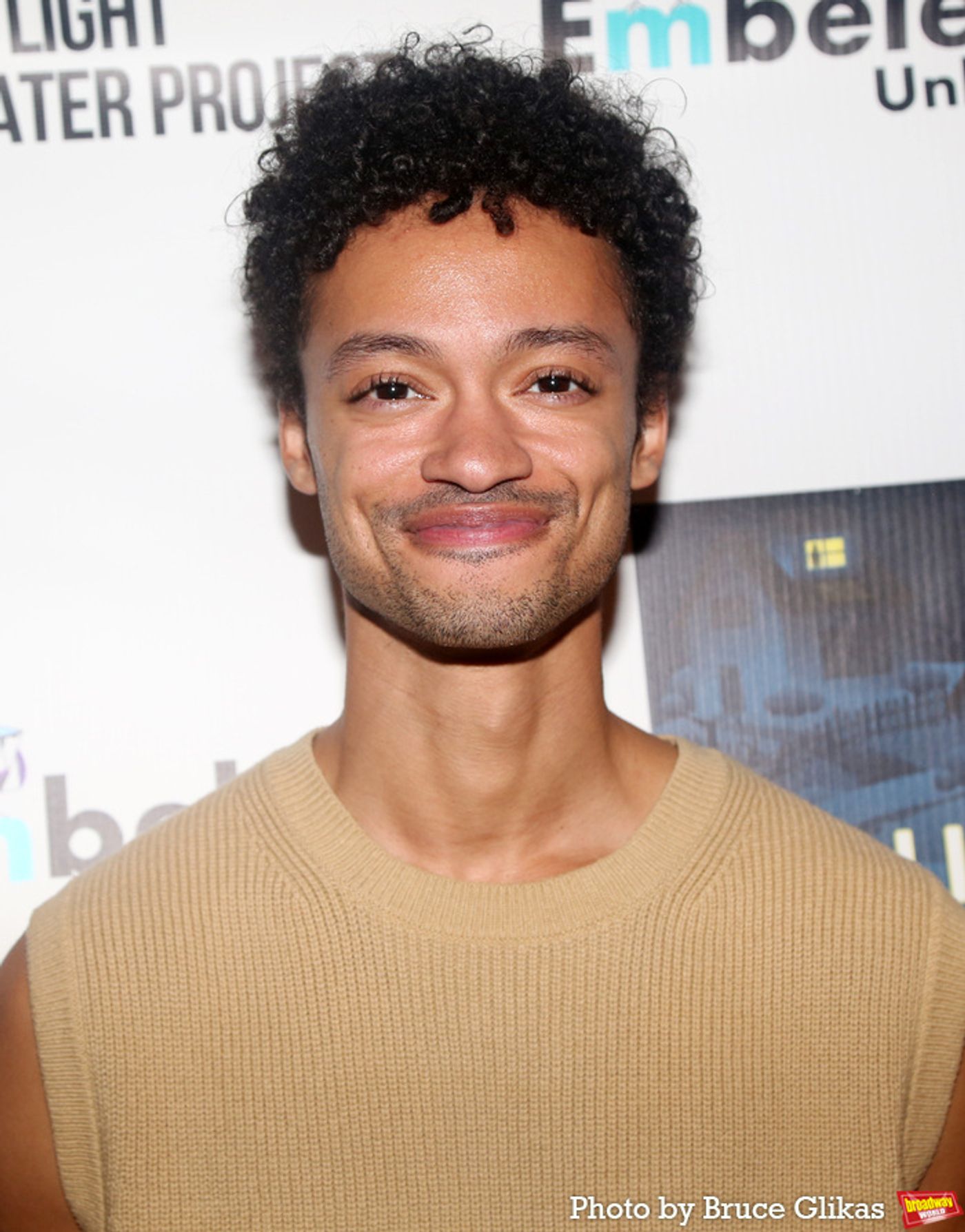 Photos: THE LIGHTS ARE ON Celebrates Opening Night at Theatre Row  Image