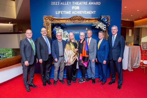 Jeremy Monthy, Rob Melrose, Richard Nelson, Jennifer Tipton, Susan Hilferty, Scott Le Photo
