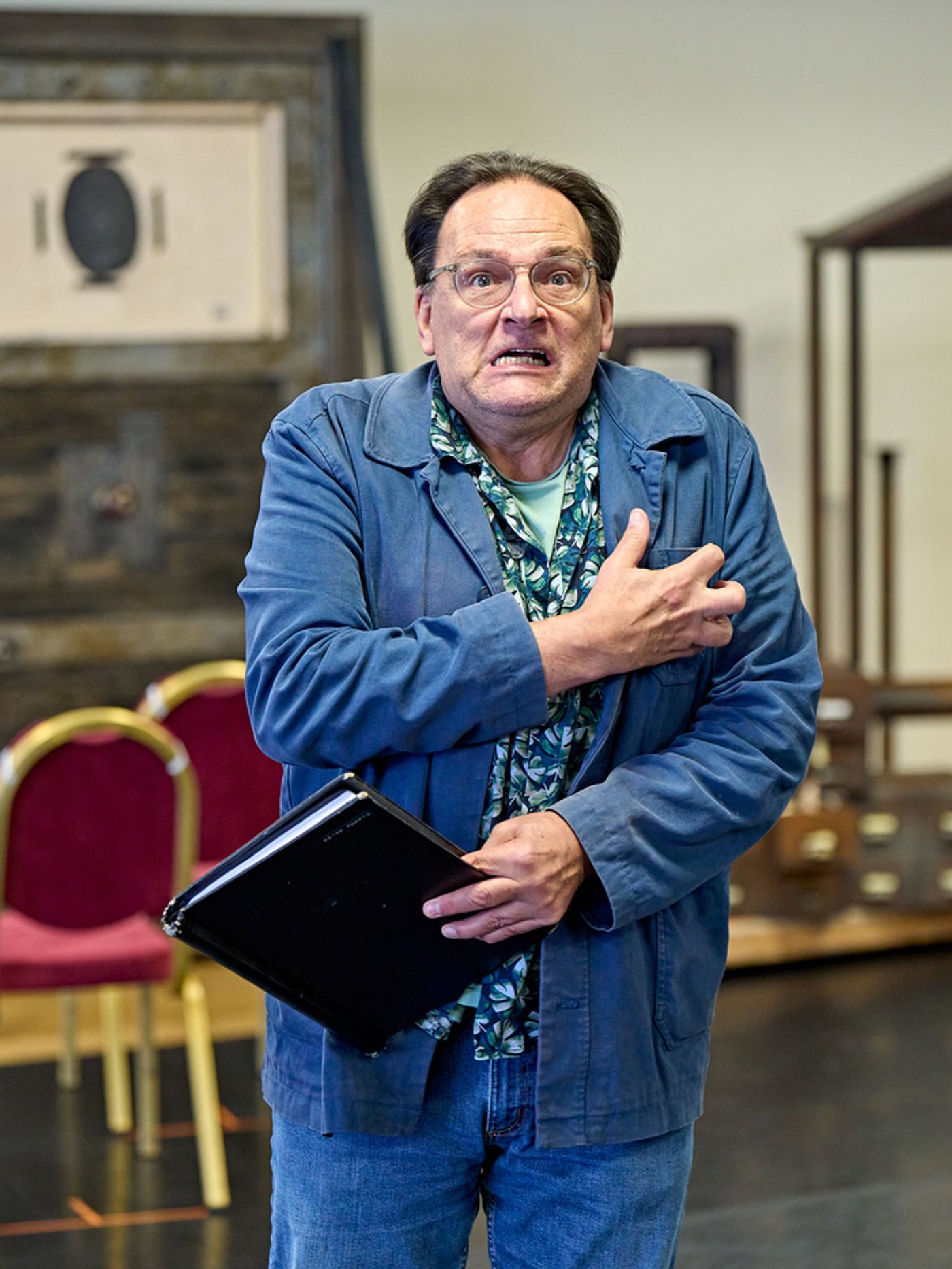 Photos: First Look Inside Rehearsal For Mark Gatiss' A CHRISTMAS CAROL  Image