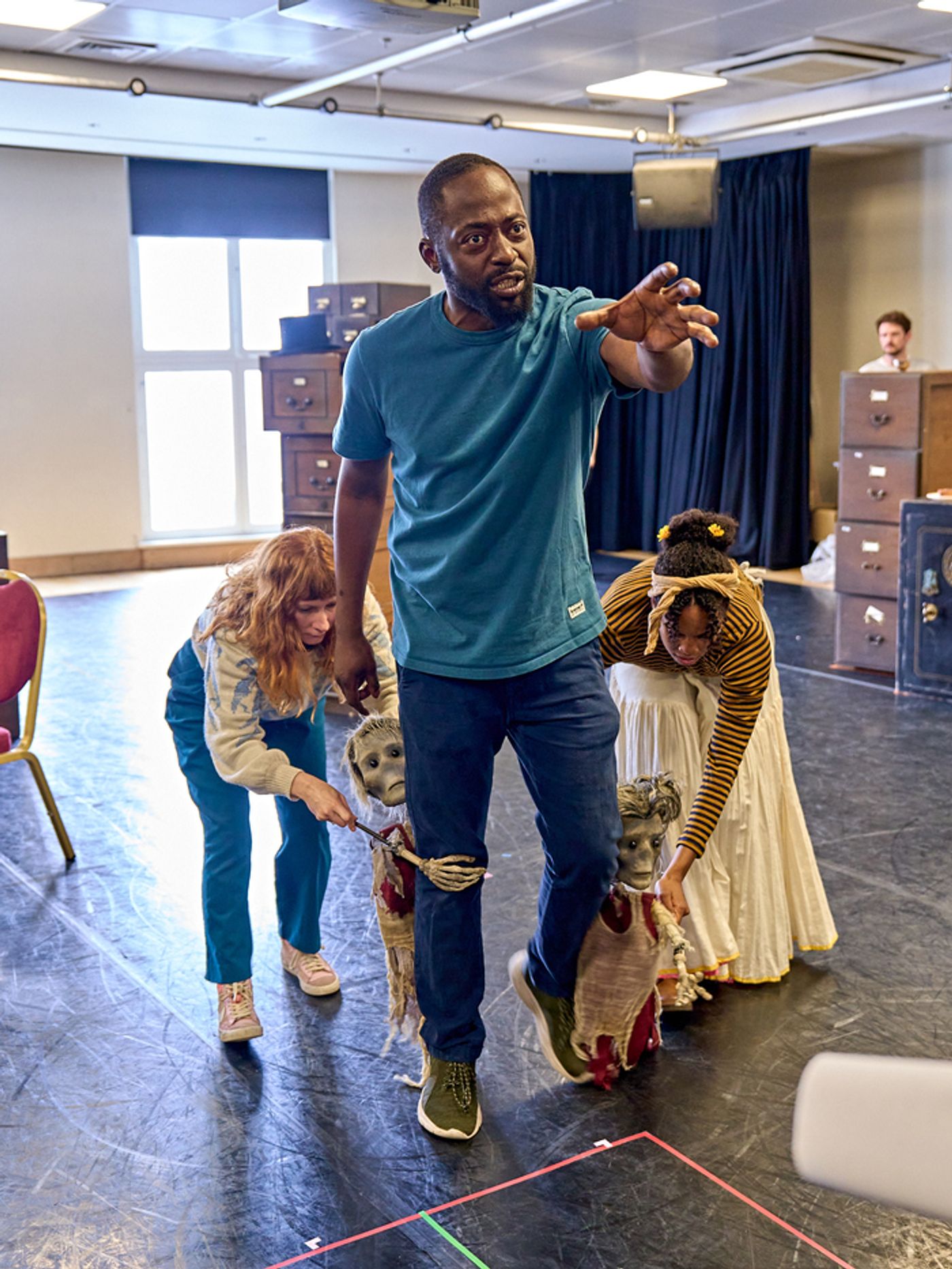 Photos: First Look Inside Rehearsal For Mark Gatiss' A CHRISTMAS CAROL  Image