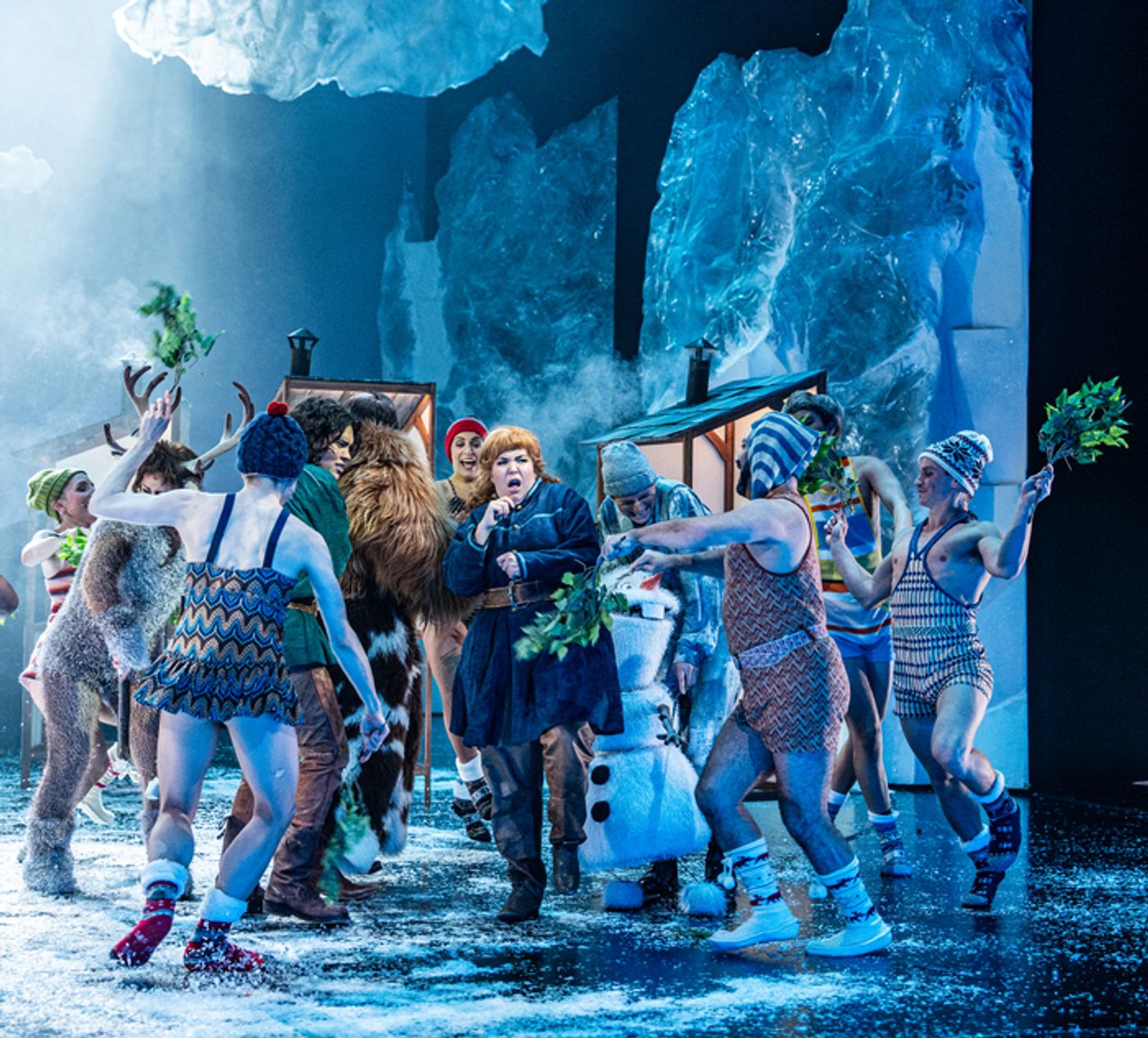 Photos: Get a First Look at Non-Replica FROZEN at Norway's Det Norske Teatret  Image