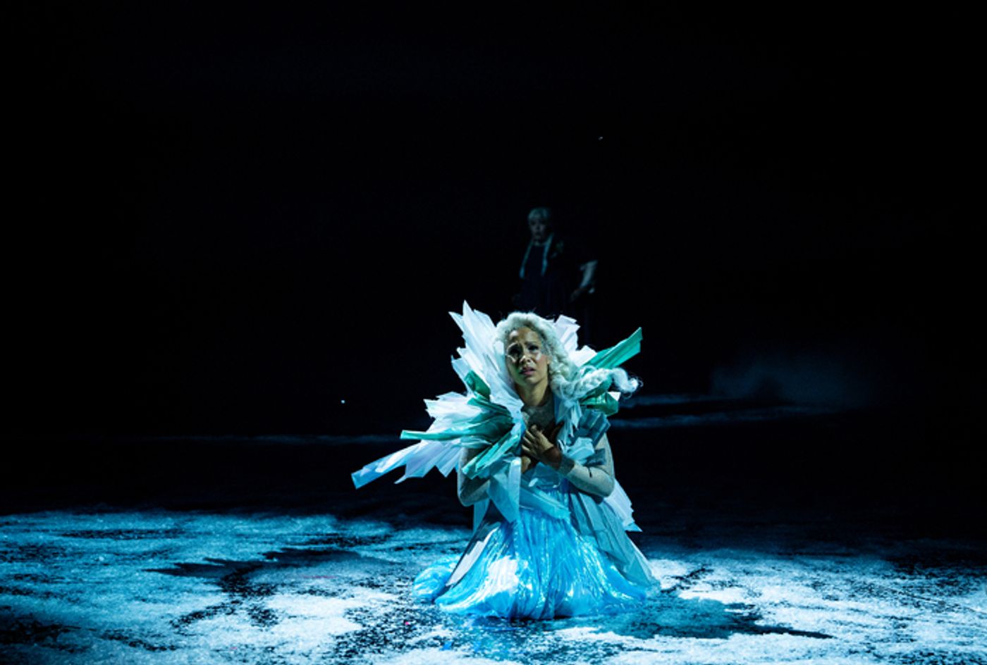 Photos: Get a First Look at Non-Replica FROZEN at Norway's Det Norske Teatret  Image