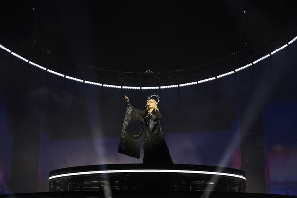 Madonna Photo