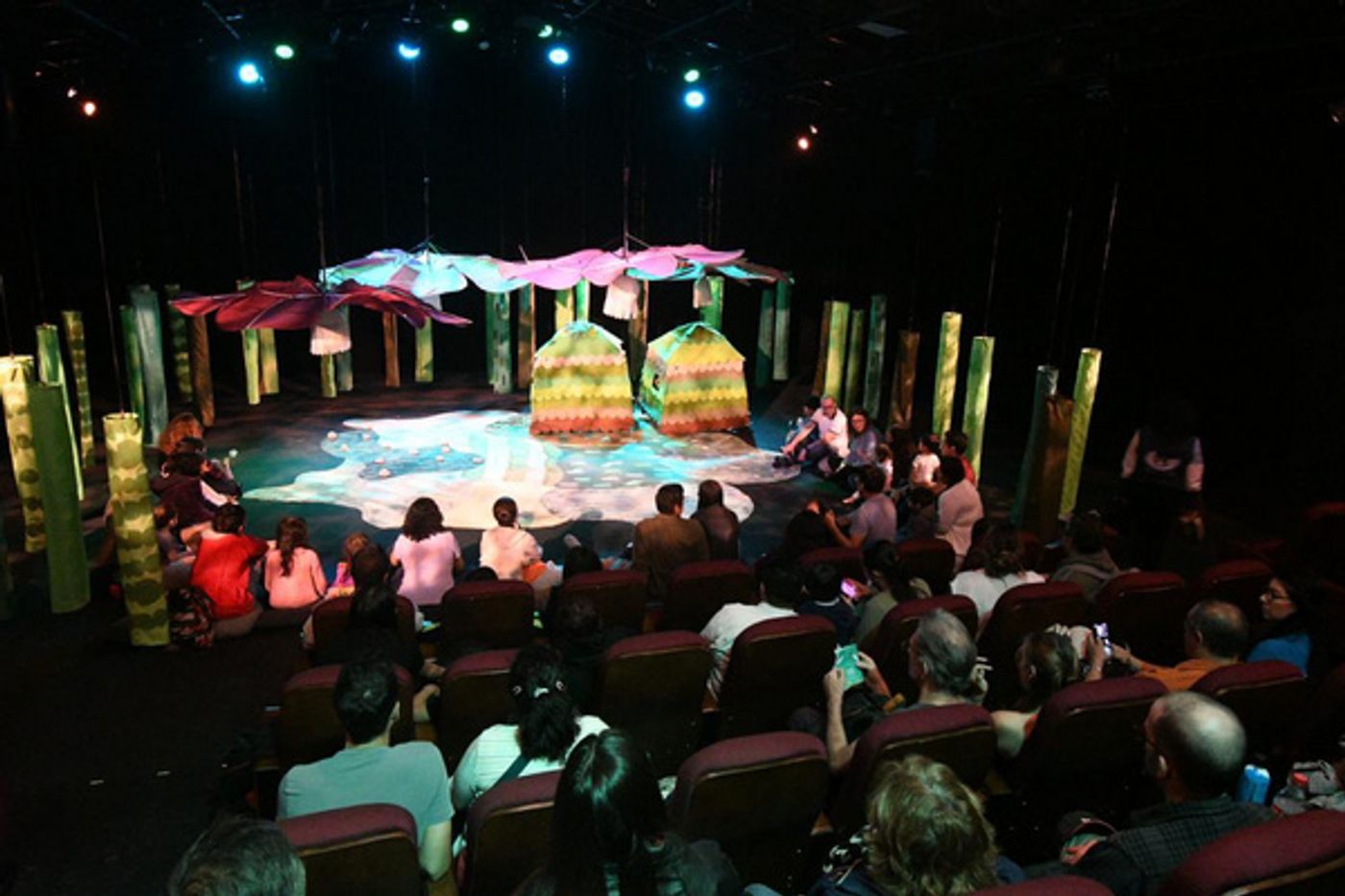 Photos: Las Funciones Relajadas Del Inbal Y La Coordinación Nacional De Teatro Presentaron La Obra Un Jardín Photos: Las Funciones Relajadas Del Inbal Y La Coordinación Nacional De Teatro Presentaron La Obra Un Jardín Image