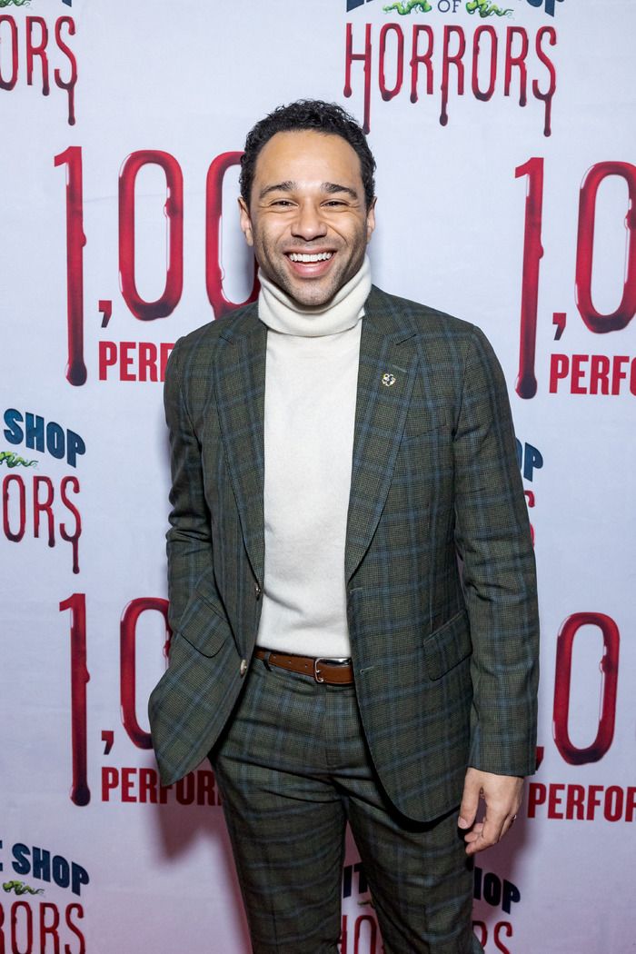 Photos: LITTLE SHOP OF HORRORS Celebrates 1000 Performances — photo 17 of 42
