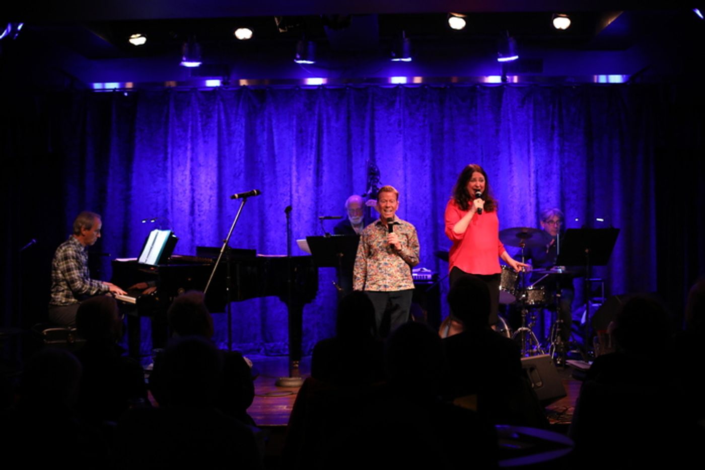 Photos: October 10th THE LINEUP WITH SUSIE MOSHER Shines Bright With Starry Talents Photos: October 10th THE LINEUP WITH SUSIE MOSHER Shines Bright With Starry Talents Image