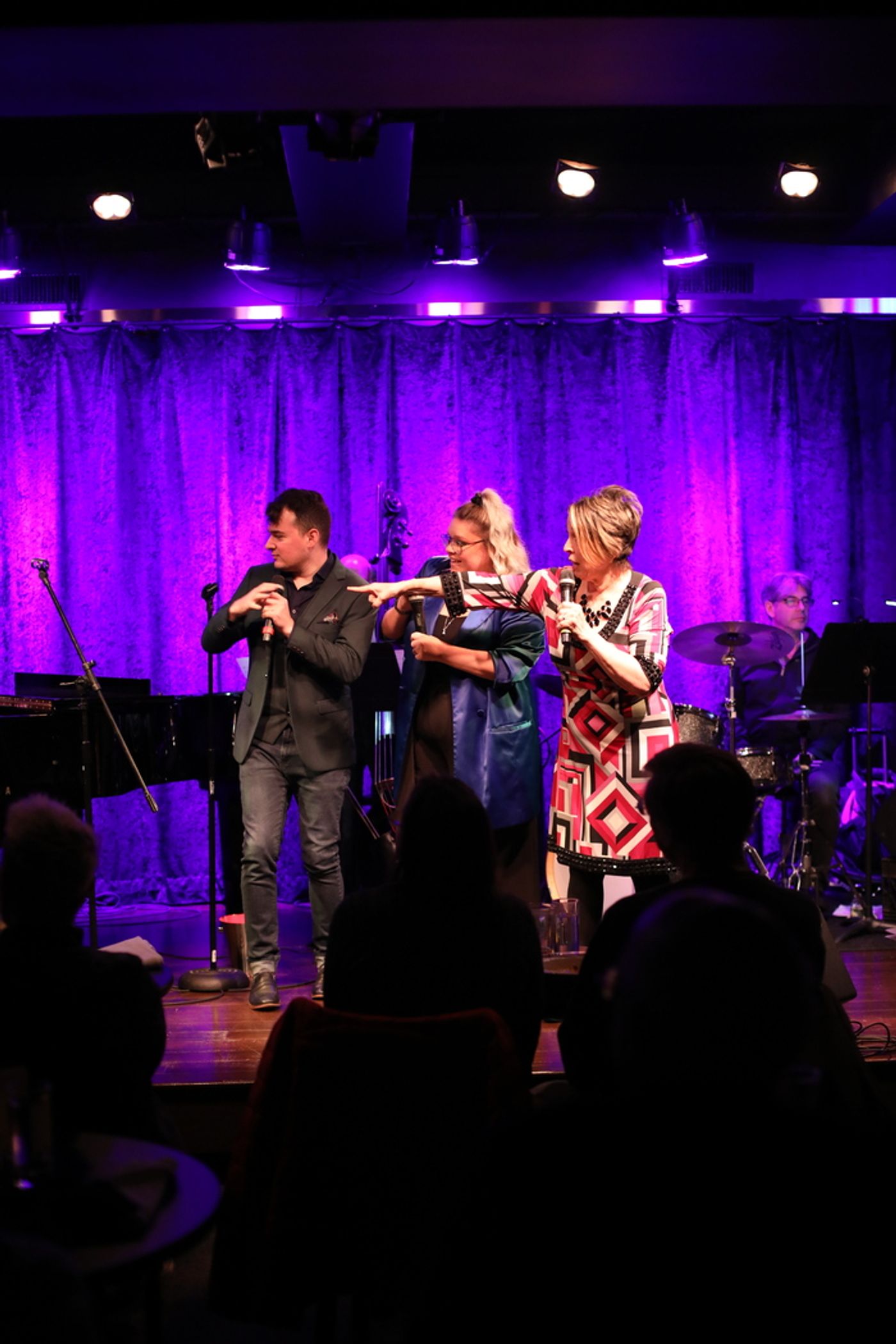 Photos: October 10th THE LINEUP WITH SUSIE MOSHER Shines Bright With Starry Talents Photos: October 10th THE LINEUP WITH SUSIE MOSHER Shines Bright With Starry Talents Image