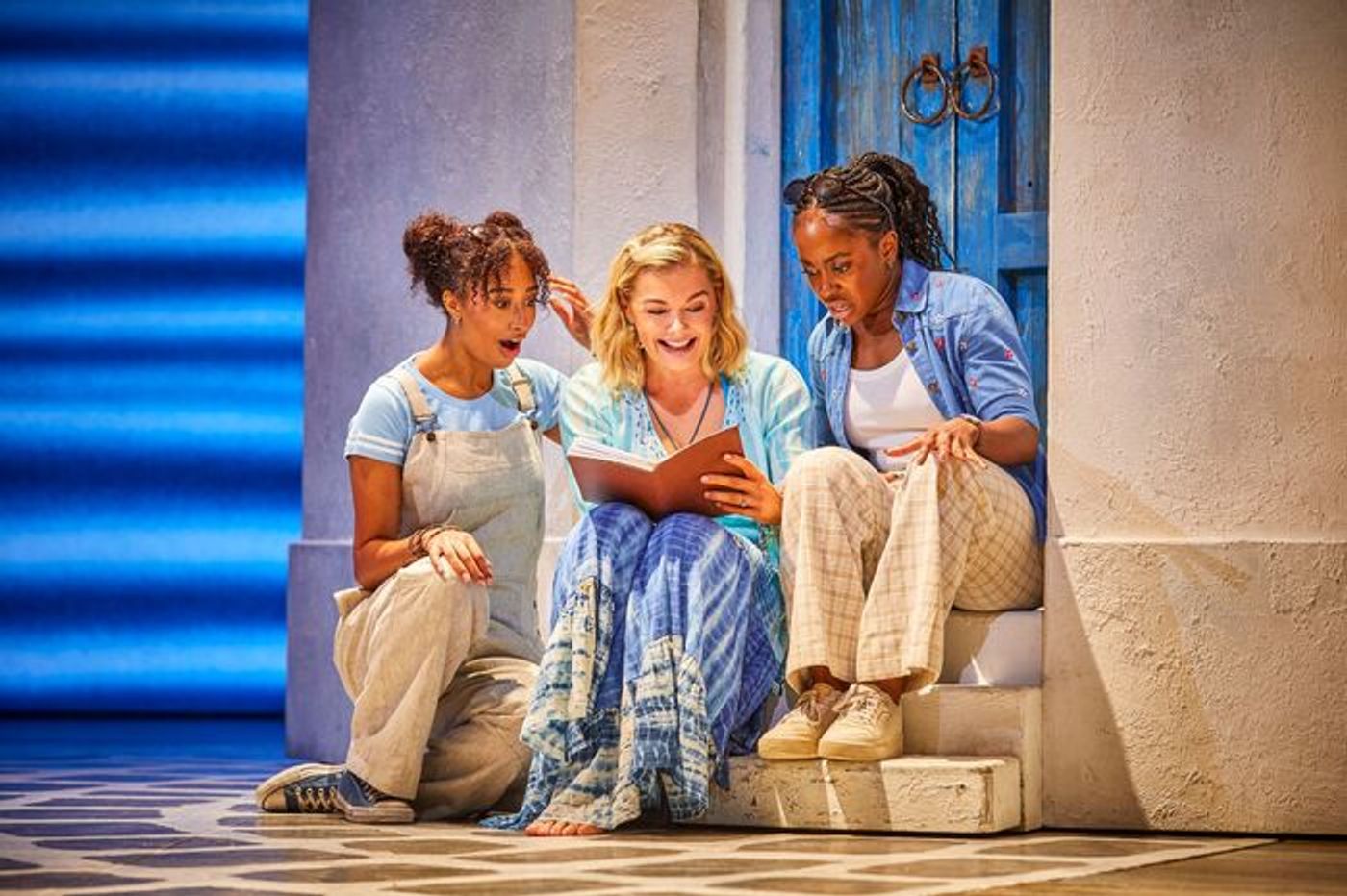 Photos/Video: First Look at the New Cast of MAMMA MIA! in the West End  Image