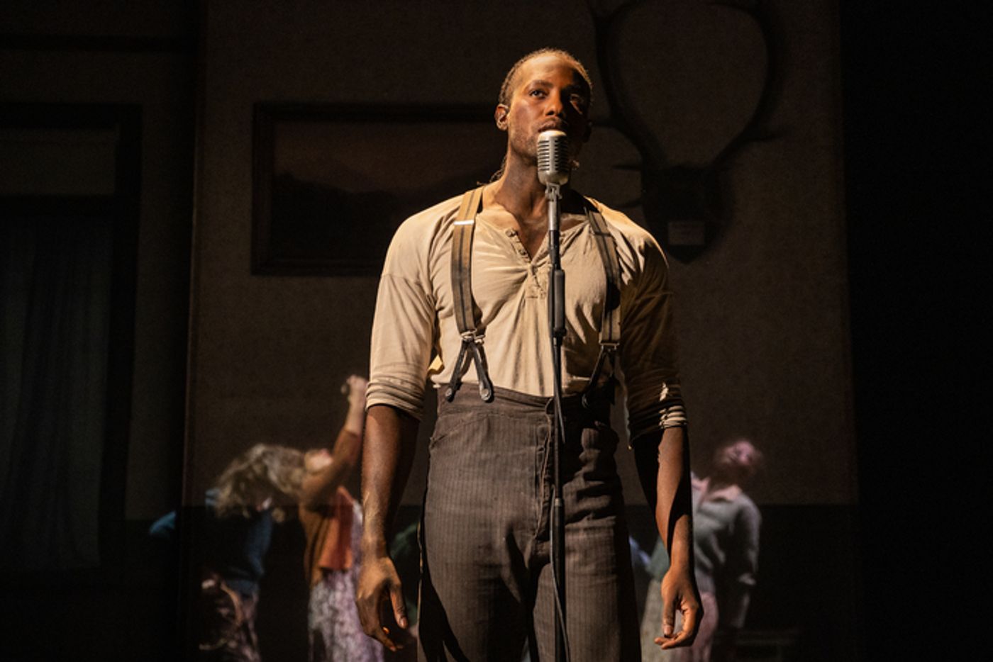 Photos: See New Production Images of GIRL FROM THE NORTH COUNTRY North American Tour  Image