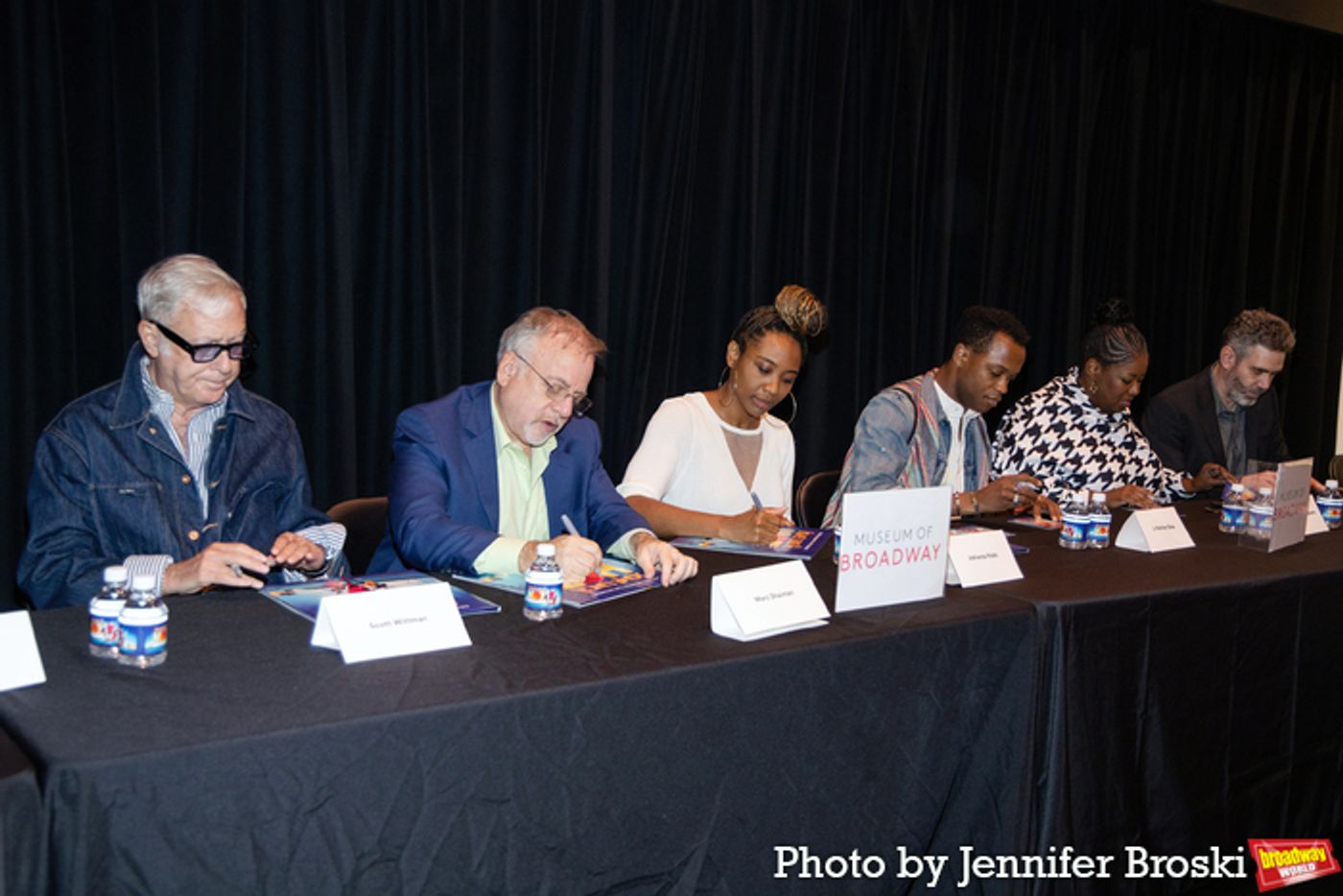 Photos: SOME LIKE IT HOT Cast and Creatives Sign Albums at the Museum of Broadway  Image