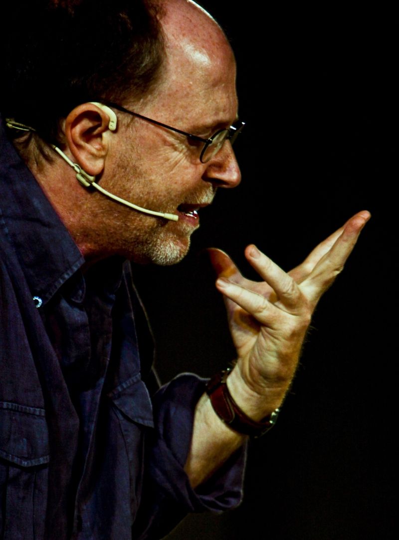 Review: IN TRENO IN TRE NO al TEATROSOPHIA Review: IN TRENO IN TRE NO al TEATROSOPHIA Image