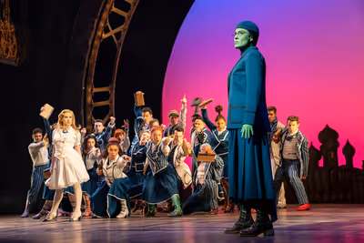 McKenzie Kurtz, Alyssa Fox and the Company Photo