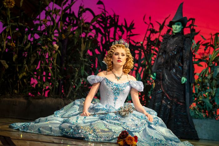 Photos: See New Images of the 20th Anniversary Cast of WICKED — photo 11 of 14