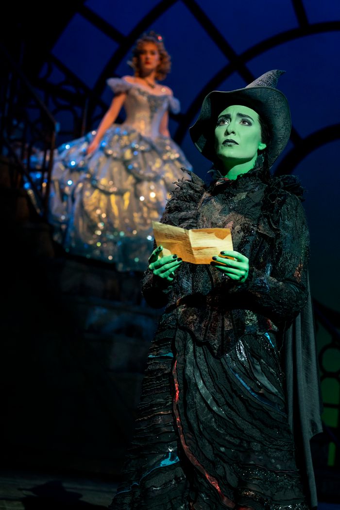 Photos: See New Images of the 20th Anniversary Cast of WICKED — photo 12 of 14