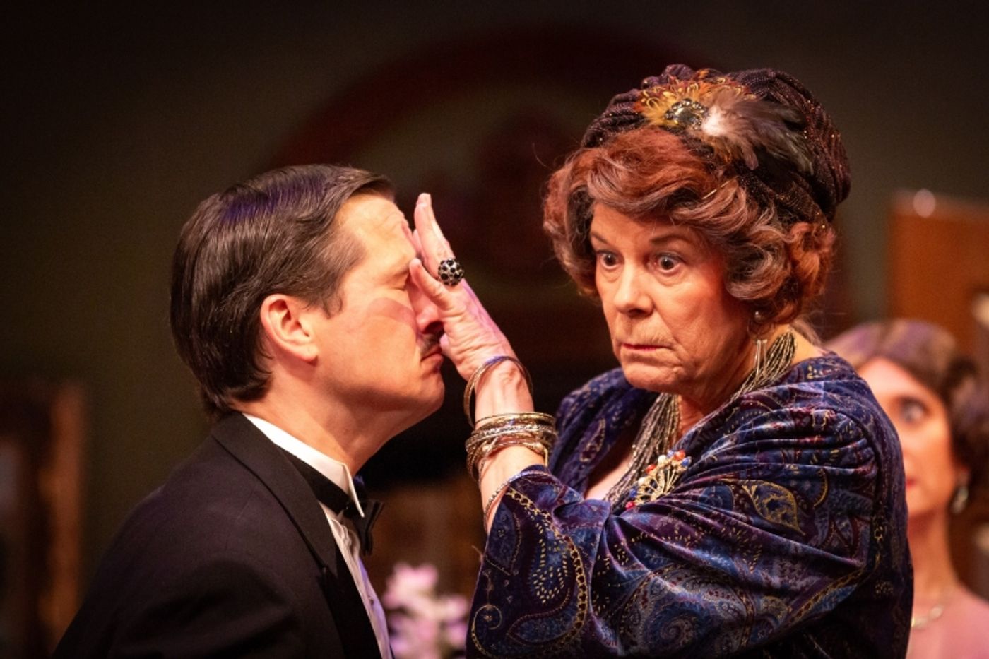 Review: BLITHE SPIRIT at Theatre Memphis  Image
