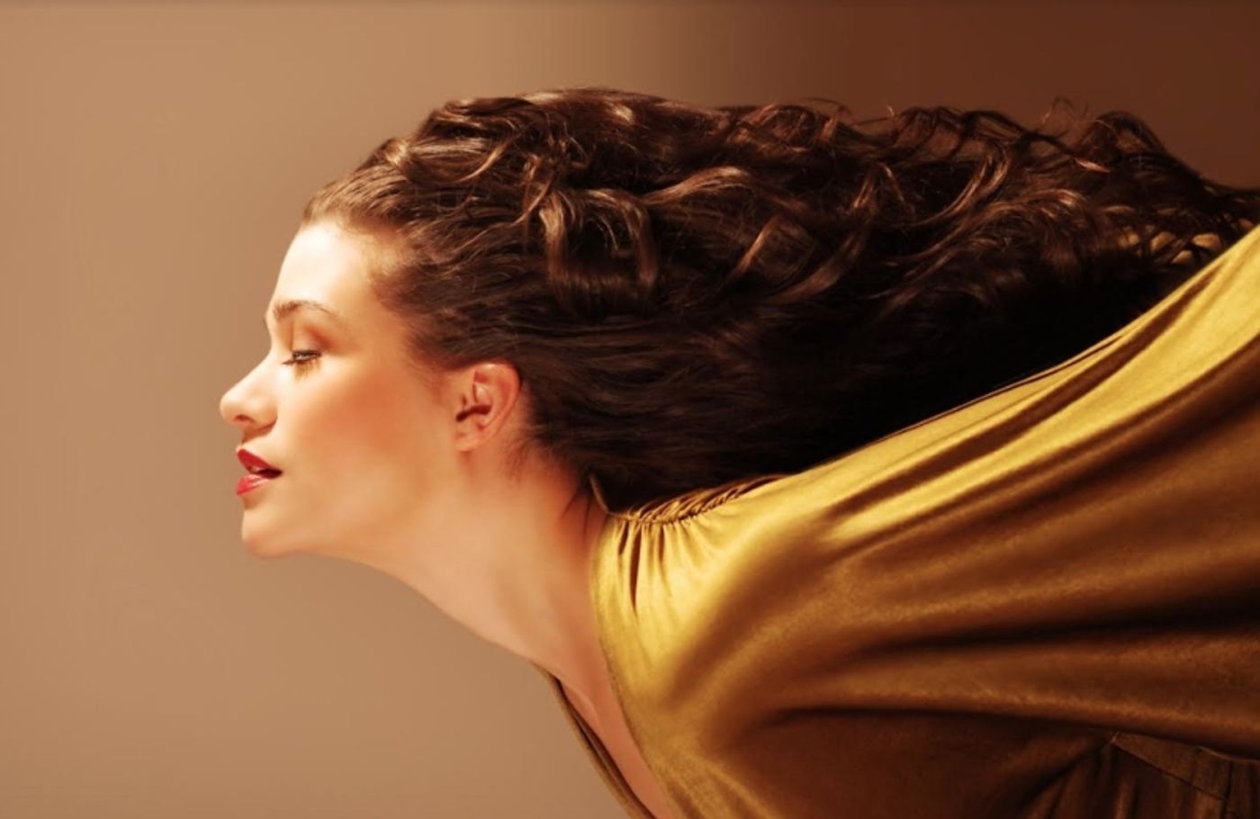 Review: HERE COME THE DREAMERS As MAUDE MAGGART Comes Back To Sing at Birdland Review: HERE COME THE DREAMERS As MAUDE MAGGART Comes Back To Sing at Birdland Image