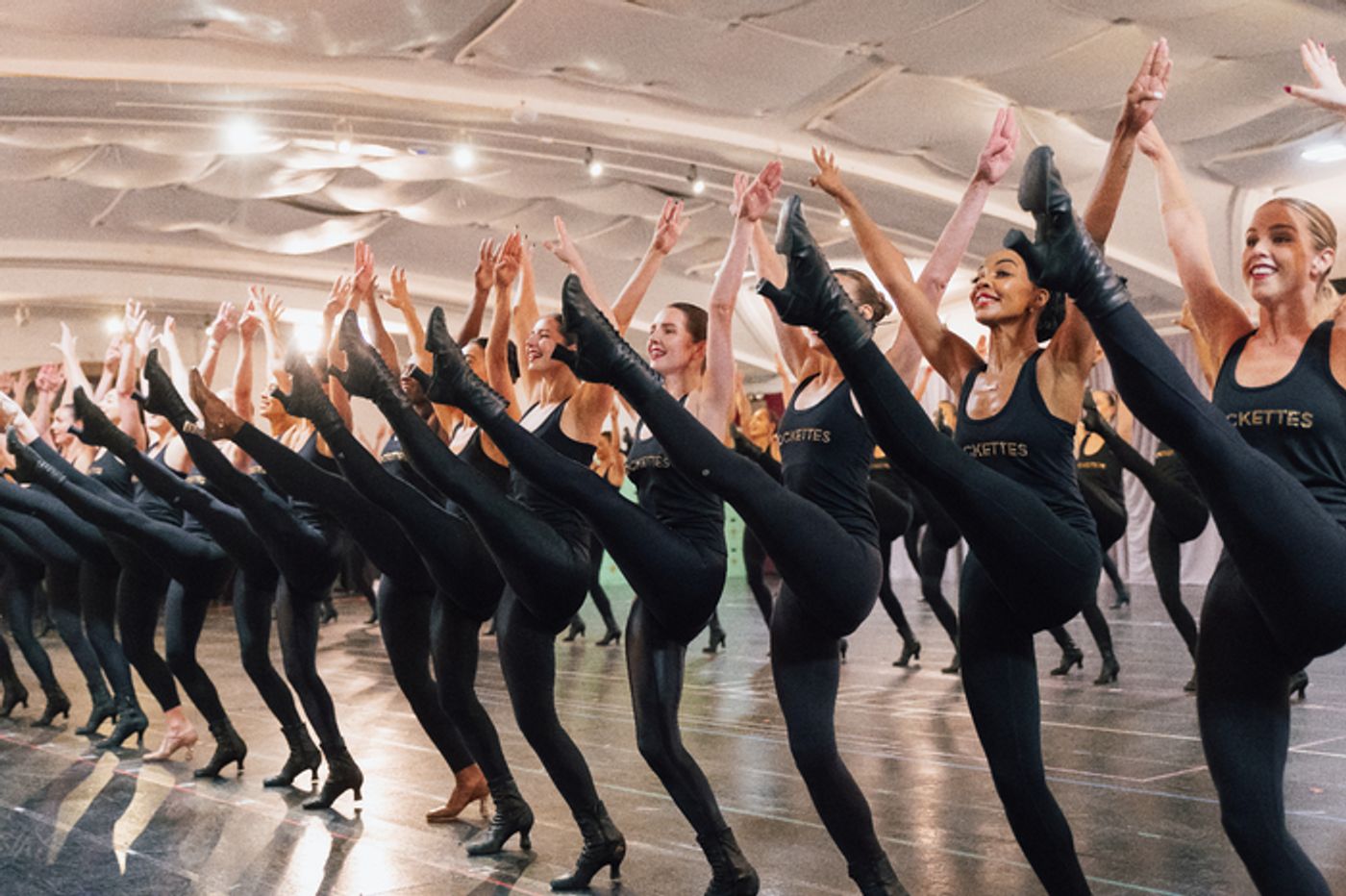 Photos: The Radio City Rockettes Get Ready for the 2023 CHRISTMAS SPECTACULAR  Image