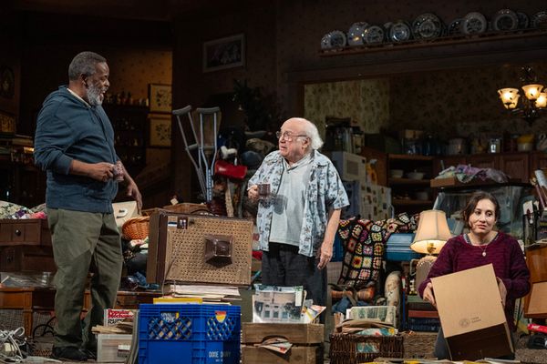 Ray Anthony Thomas, Danny DeVito, Lucy DeVito Photo