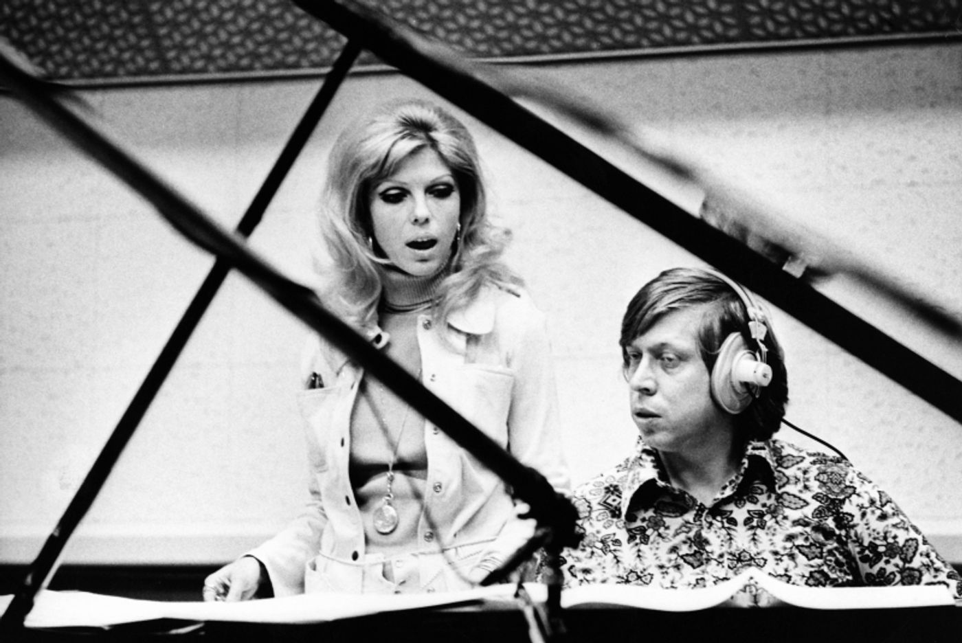 Album Review: Don't Walk, RUN To Get NANCY SINATRA KEEP WALKIN': SINGLES, DEMOS & RARITIES 1965 - 1978  Image