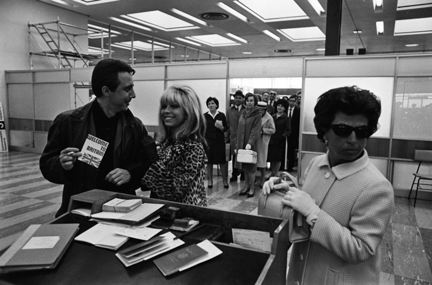 Album Review: Don't Walk, RUN To Get NANCY SINATRA KEEP WALKIN': SINGLES, DEMOS & RARITIES 1965 - 1978  Image