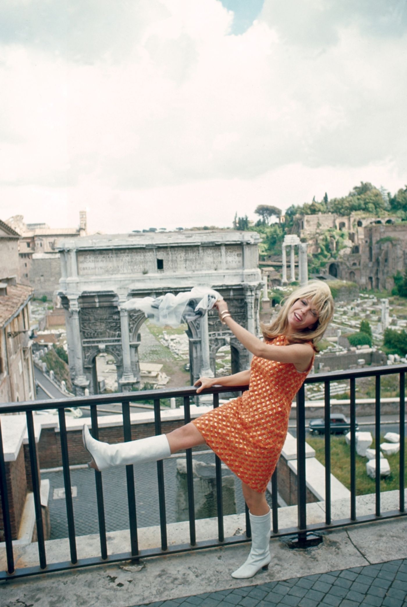 Album Review: Don't Walk, RUN To Get NANCY SINATRA KEEP WALKIN': SINGLES, DEMOS & RARITIES 1965 - 1978  Image