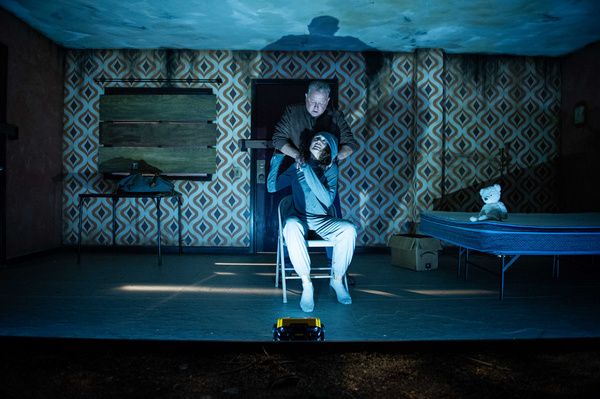 Photos: First Look At Kelsey Landon And More In ON CLOVER ROAD At Santa Fe Playhouse  Image