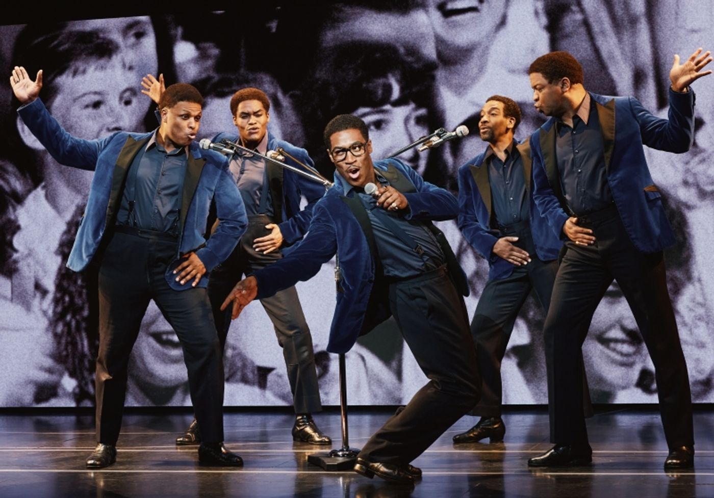 Review: AIN'T TOO PROUD Revisits The Temptations' Hits at Segerstrom Center  Image