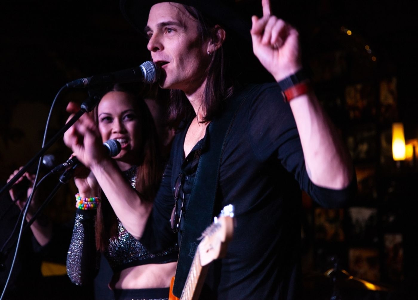 Review: 90S DREAMS FAN FEST at Stitch Bar & Blues Reunites TV Sitcom California Dreams Cast  Image