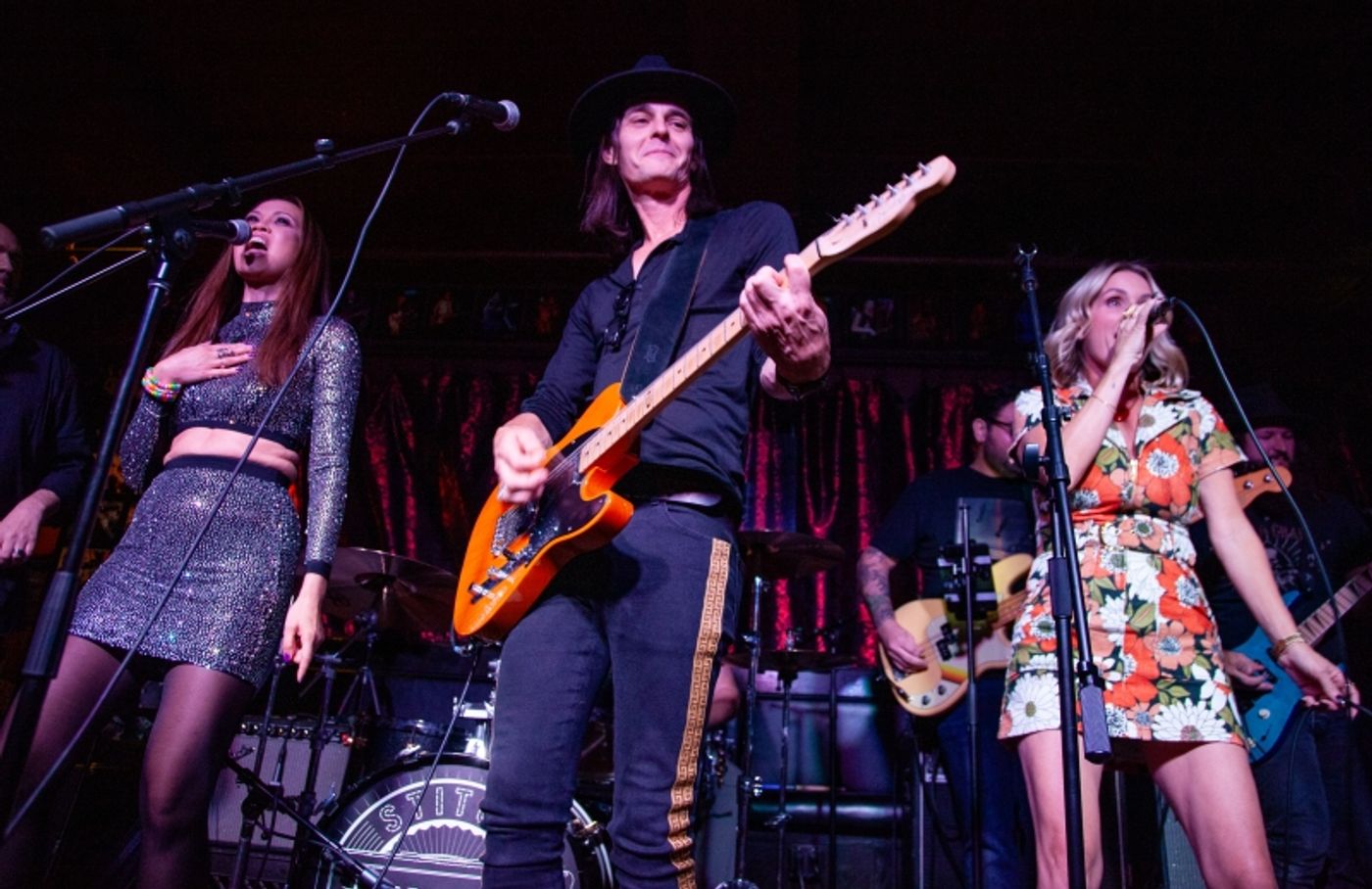 Review: 90S DREAMS FAN FEST at Stitch Bar & Blues Reunites TV Sitcom California Dreams Cast  Image