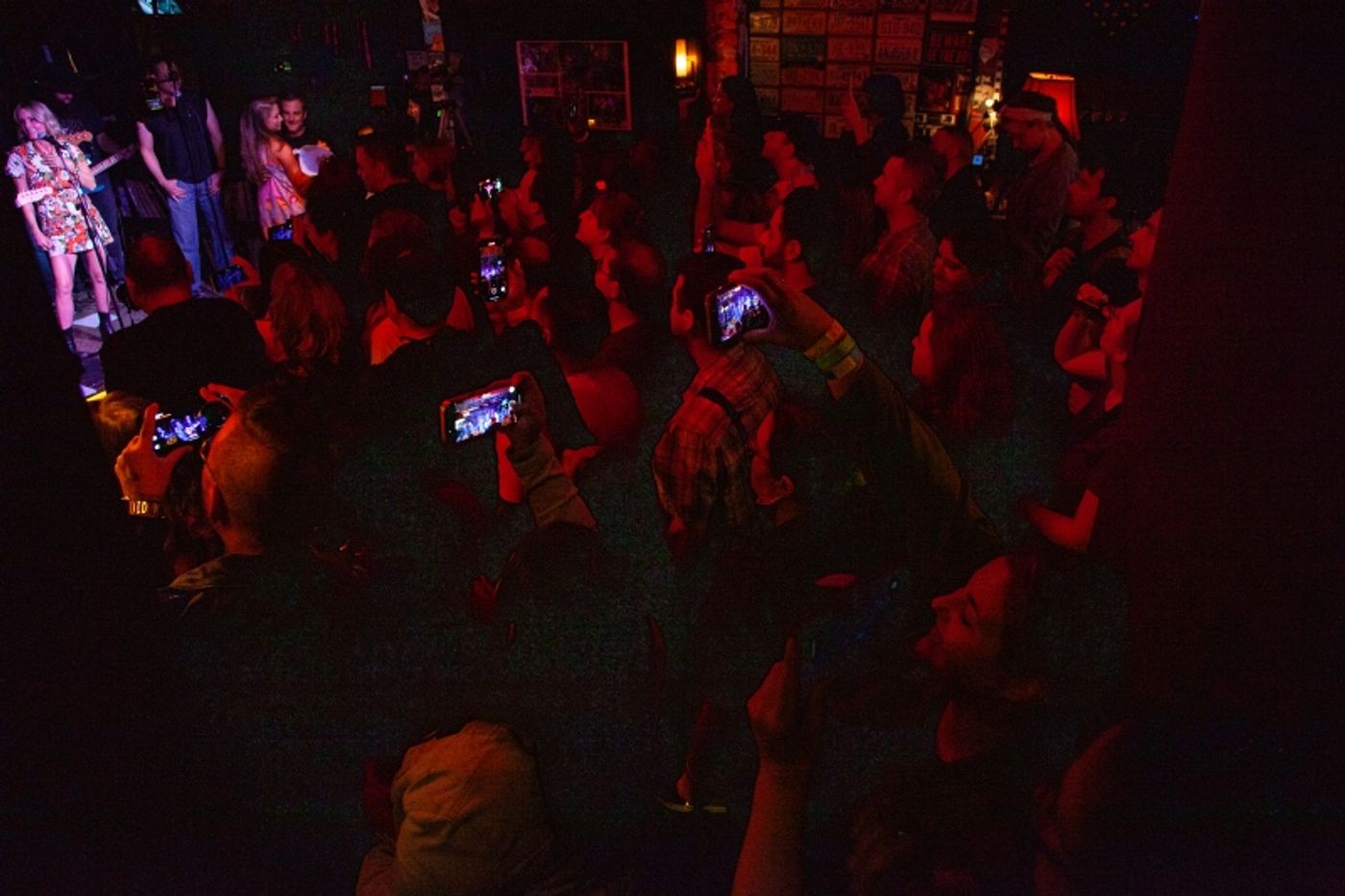 Review: 90S DREAMS FAN FEST at Stitch Bar & Blues Reunites TV Sitcom California Dreams Cast  Image