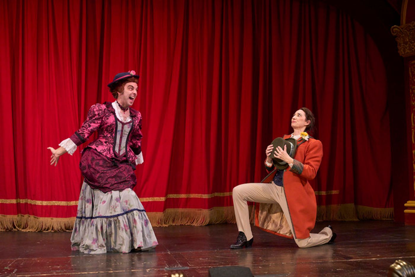 Photos: First Look at Great Lakes Theatre's DRACULA: THE BLOODY TRUTH  Image