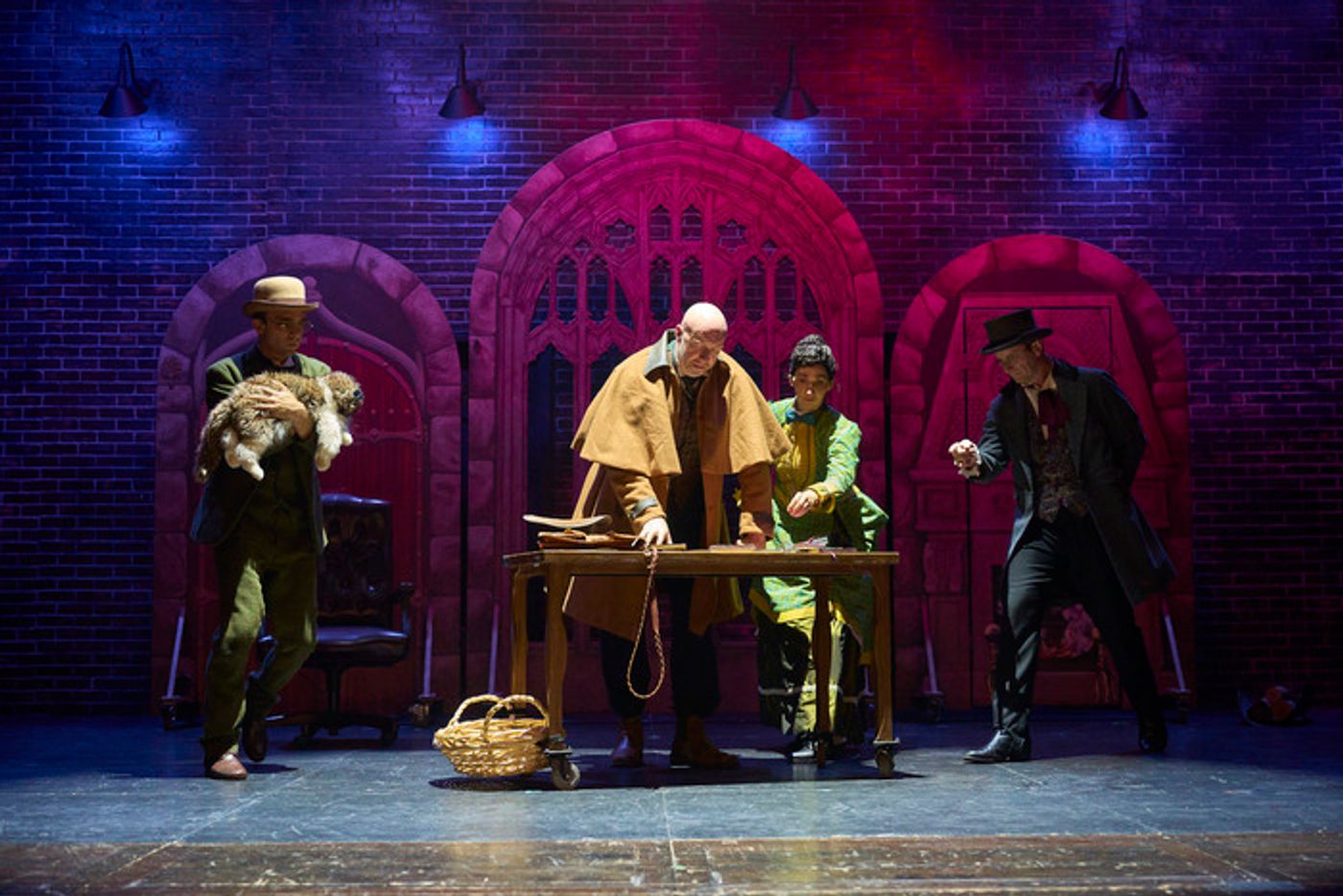 Photos: First Look at Great Lakes Theatre's DRACULA: THE BLOODY TRUTH  Image