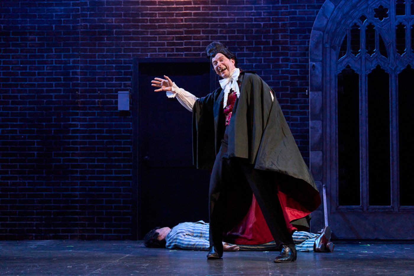 Photos: First Look at Great Lakes Theatre's DRACULA: THE BLOODY TRUTH  Image