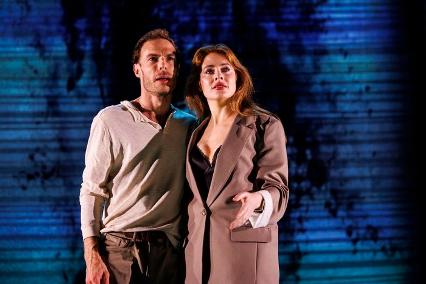 Photos: First Look at THE GIRL ON THE TRAIN at Salisbury Playhouse  Image