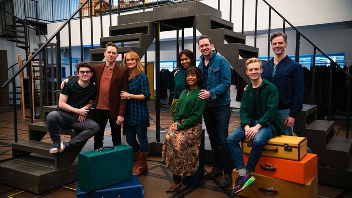Joel Meyers (Albus Potter), Steve Haggard (Harry Potter), Angela Reed (Ginny Potter), Cara Ricketts (Hermione Granger), Maya Jerome Thomas (Rose Granger-Weasley), Daniel Fredrick (Ron Weasley), Erik Christopher Peterson (Scorpius Malfoy), Aaron Bartz at 