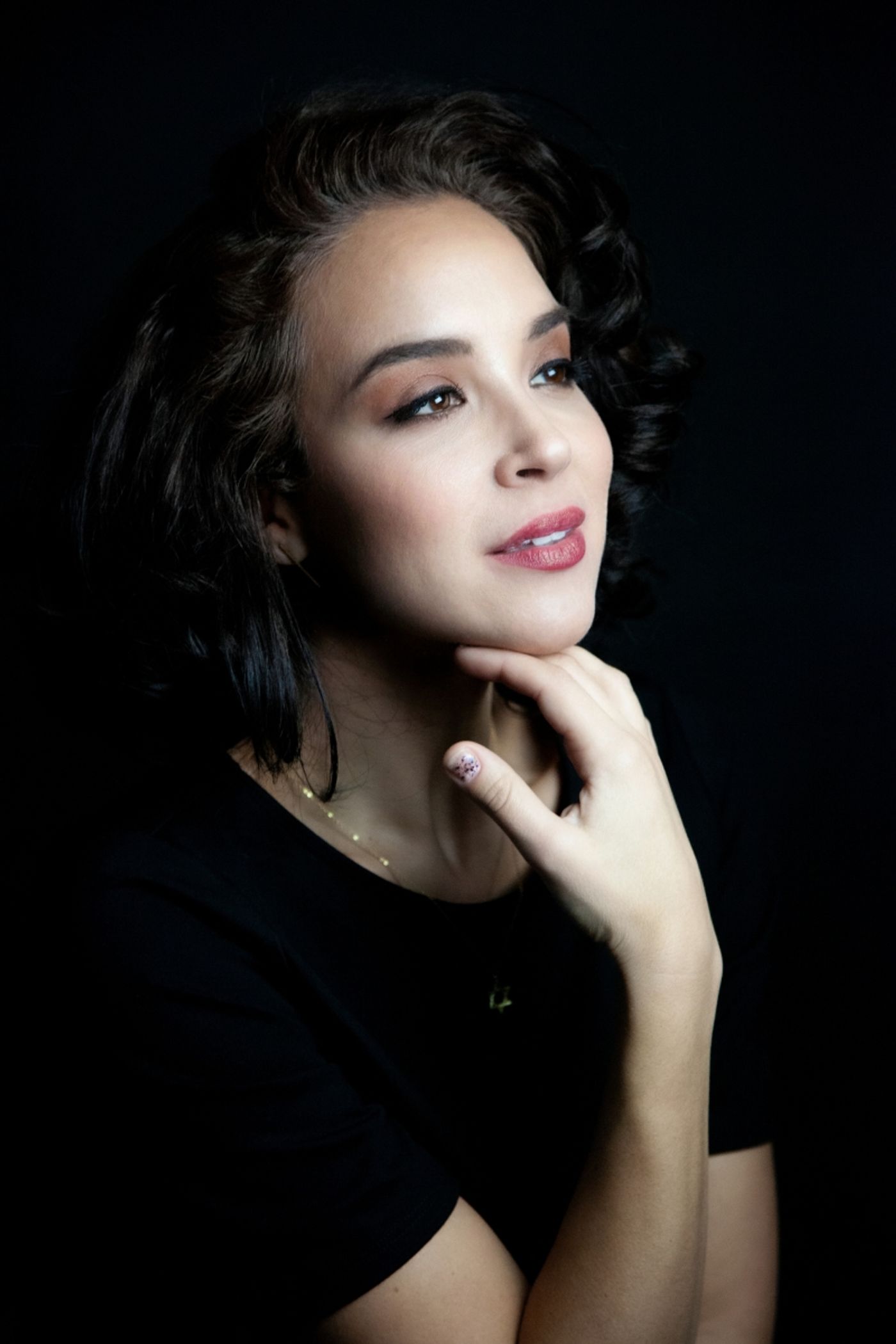 Interview: Alexandra Silber of THE HOUR OF THE PEARL at The Green Room 42 October 27th and November 28th Interview: Alexandra Silber of THE HOUR OF THE PEARL at The Green Room 42 October 27th and November 28th Image