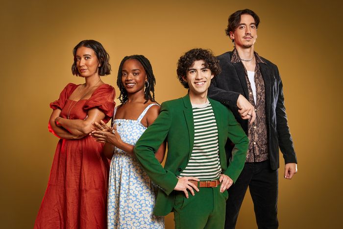 Photos & Video: Full Cast Set for PETER PAN National Tour — photo 2 of 6