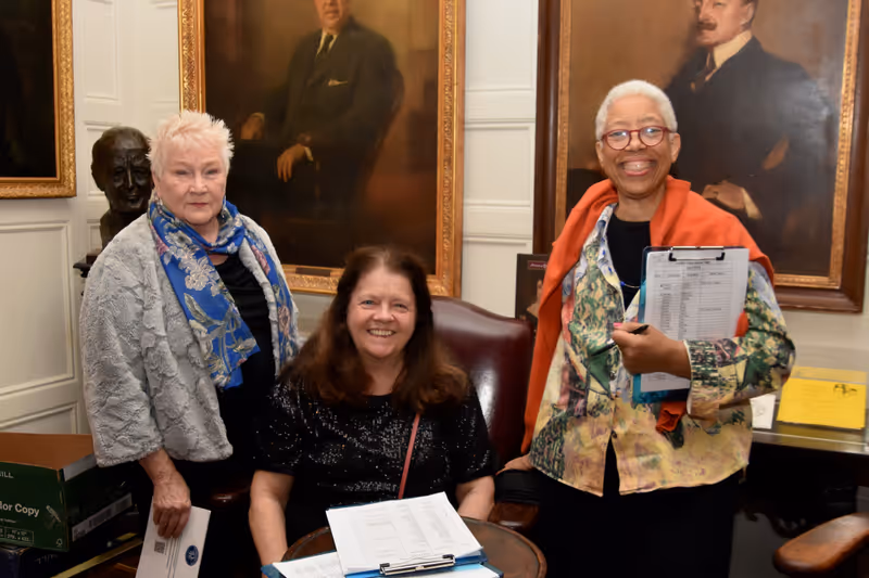 Photos: The Rehearsal Club Celebrates 110th Birthday With Gala Hosted By Blythe Danner — photo 2 of 60