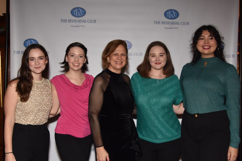 Photos: The Rehearsal Club Celebrates 110th Birthday With Gala Hosted By Blythe Danner — photo 22 of 60