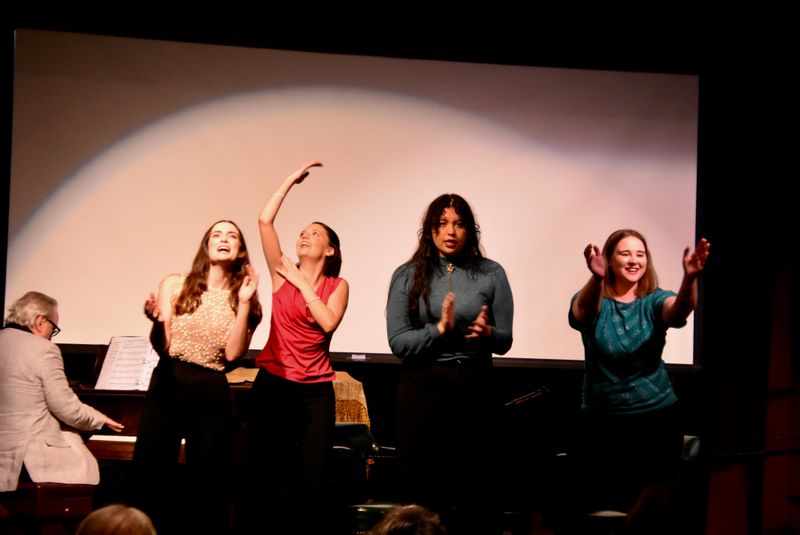 Photos: The Rehearsal Club Celebrates 110th Birthday With Gala Hosted By Blythe Danner — photo 44 of 60