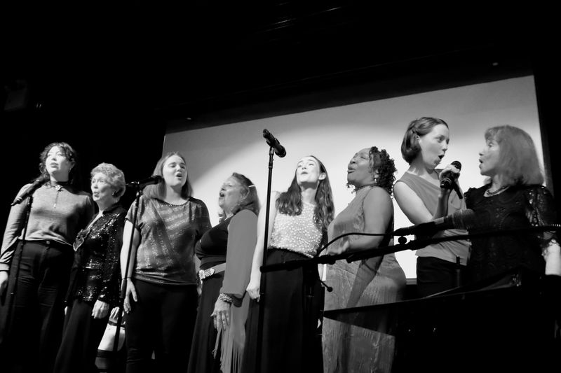 Photos: The Rehearsal Club Celebrates 110th Birthday With Gala Hosted By Blythe Danner — photo 52 of 60