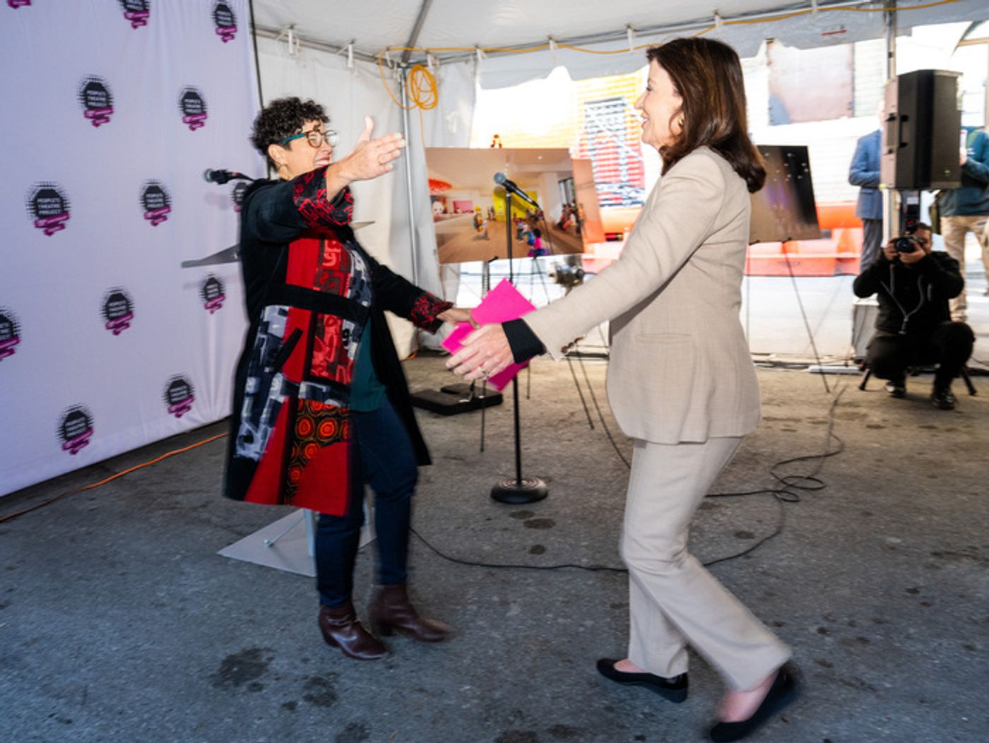 Photos & Video: Governor Kathy Hochul, Lin-Manuel Miranda & More Celebrate Groundbreaking for The People's Theatre: Centro Cultural Inmigrante  Image
