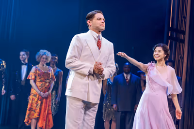 Jeremy Jordan, Eva Noblezada Photo