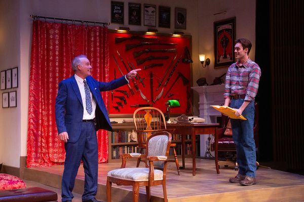 Photos: First Look at Comedy Thriller DEATHRRAP At International City Theatre  Image