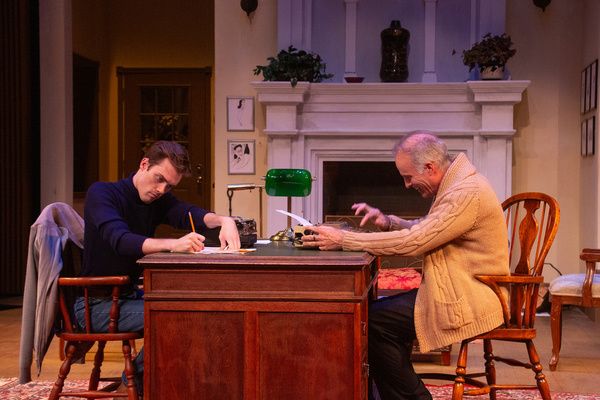 Photos: First Look at Comedy Thriller DEATHRRAP At International City Theatre  Image