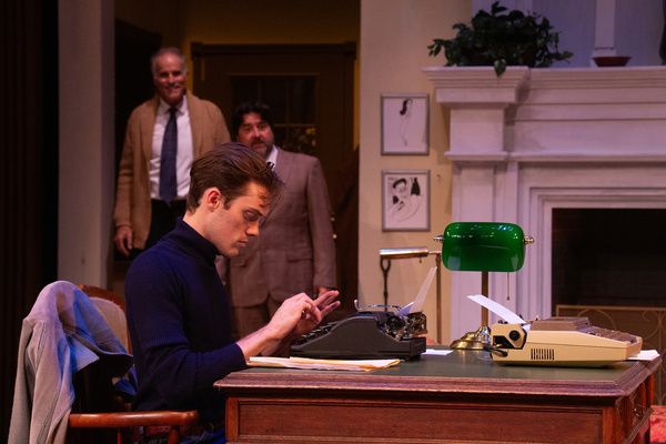 Photos: First Look at Comedy Thriller DEATHRRAP At International City Theatre  Image