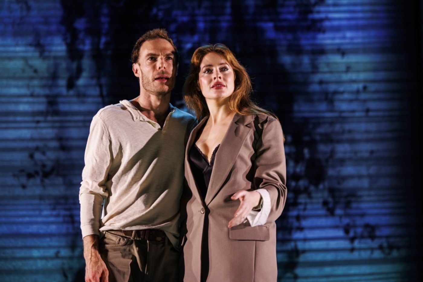 Review: THE GIRL ON THE TRAIN, Salisbury Playhouse  Image