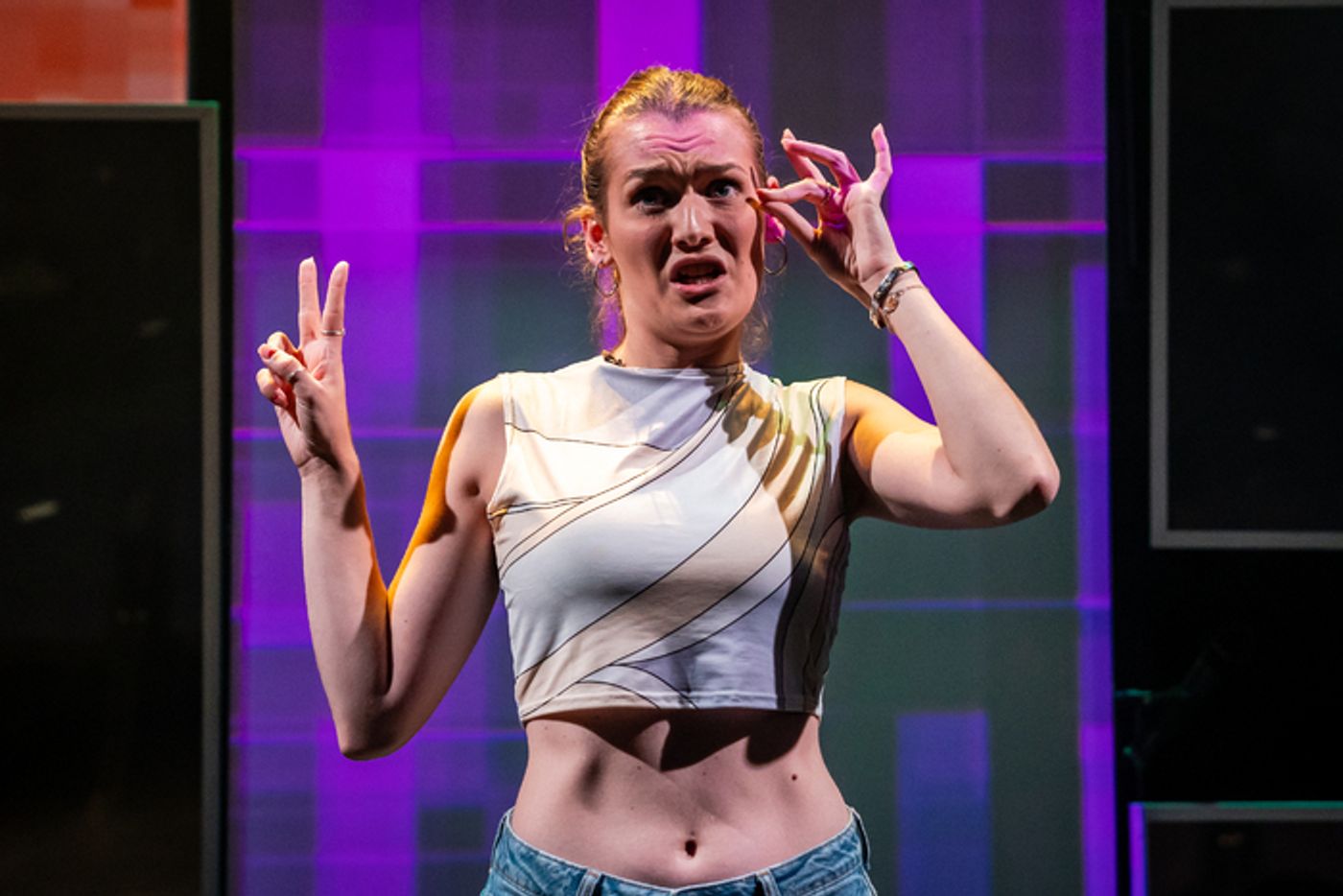 Review: I REALLY DO THINK THIS WILL CHANGE YOUR LIFE, Mercury Studio Review: I REALLY DO THINK THIS WILL CHANGE YOUR LIFE, Mercury Studio Image